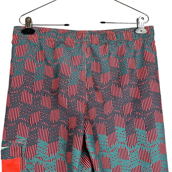 Nike Dri-Fit Colorful Hybrid Men’s Shorts Size Large - Picture 4 of 8